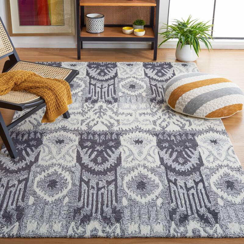 SAFAVIEH Handmade Ikat Riina Bohemian Wool Rug - 3' x 5' - Ivory/Black