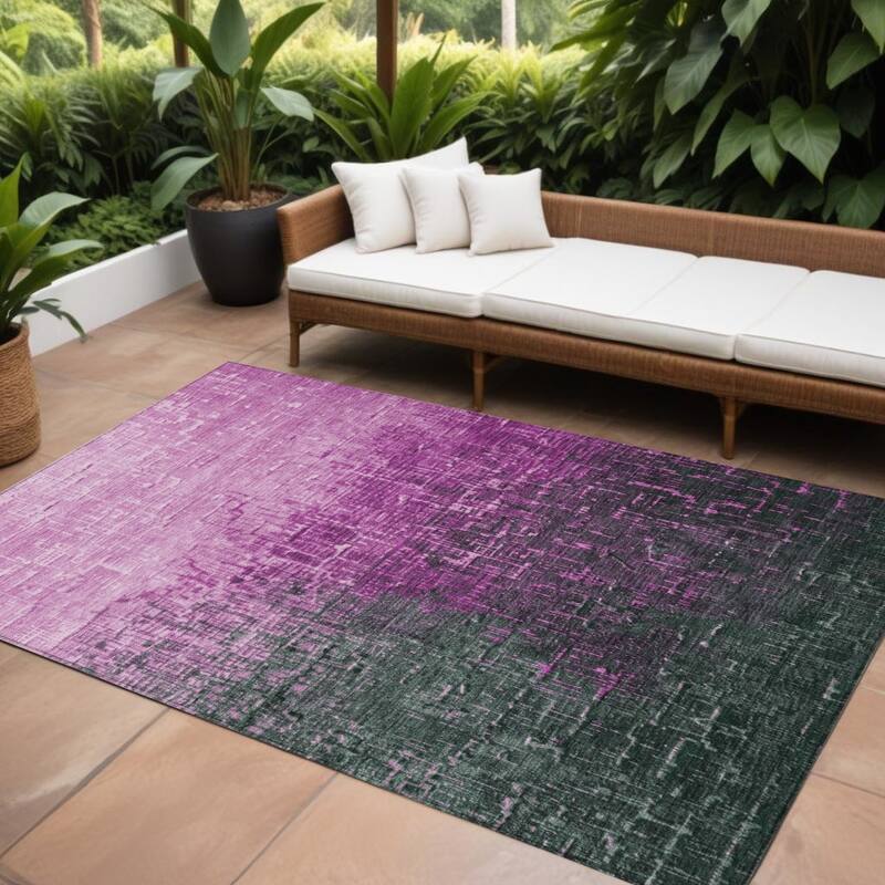 HomeRoots Ombre Transitional Rectangle Outdoor Rug - 9' X 12'