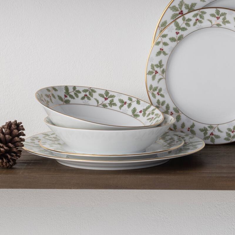 Noritake Holly & Berry Gold 12-Piece Dinnerware Set, Service For 4
