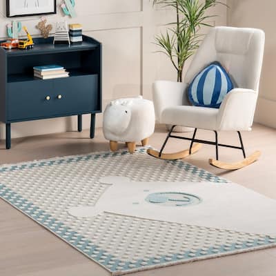 Nuloom Cecelia Polar Bear Kids Fringe Area Rug