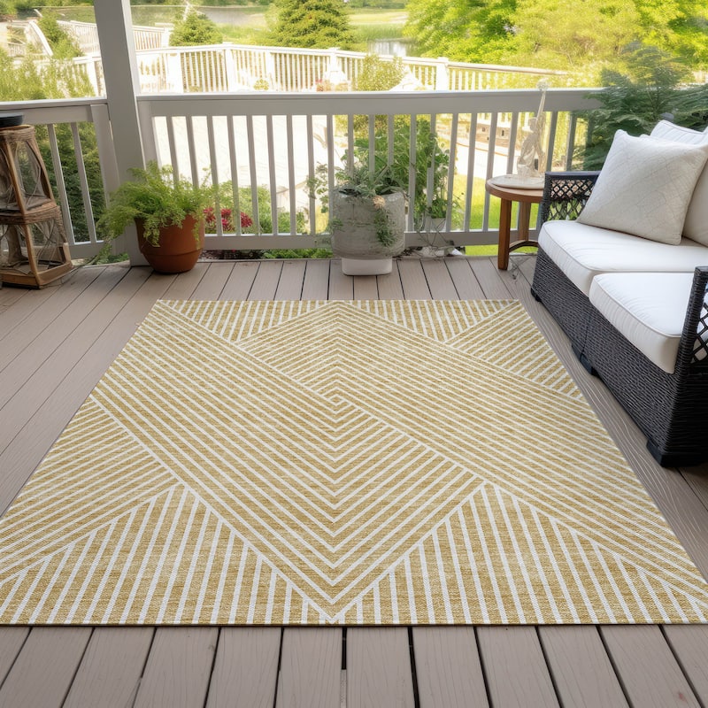 Machine Washable Indoor/ Outdoor Modern Geo Chantille Rug - Gold - 5' x 7'6"
