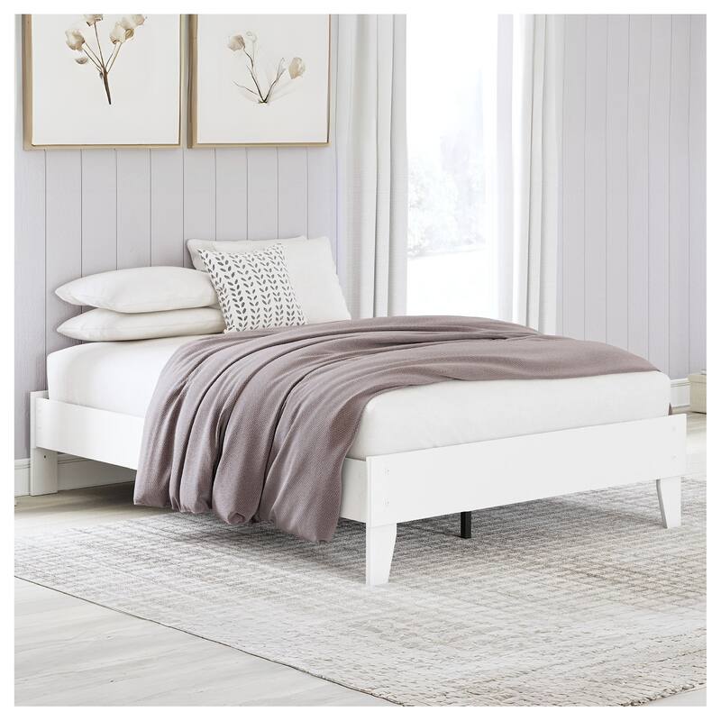 Signature Design by Ashley Hallityn White Full Platform Bed - White - Full