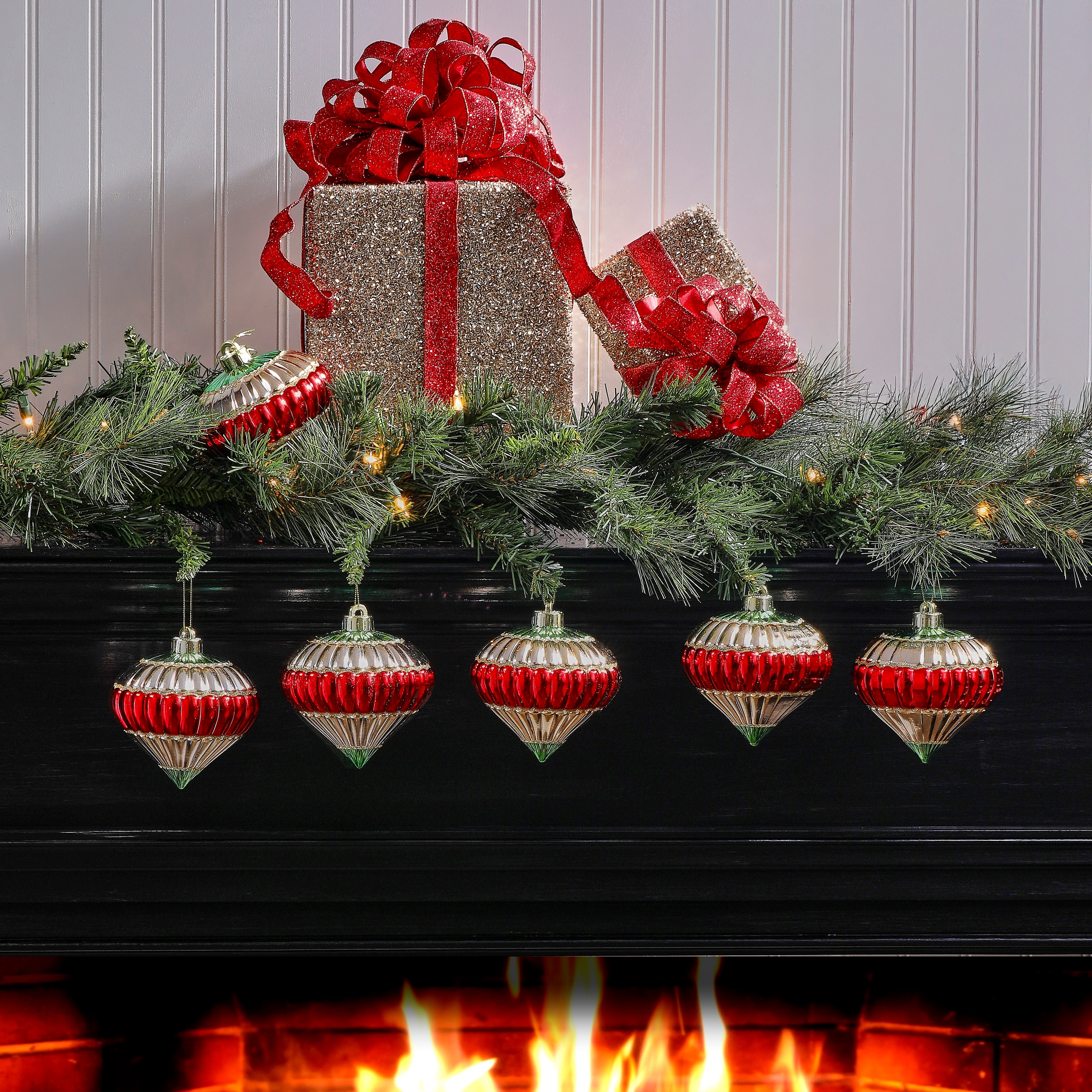 4" Shatterproof Plastic Finial Ornament Box of 3