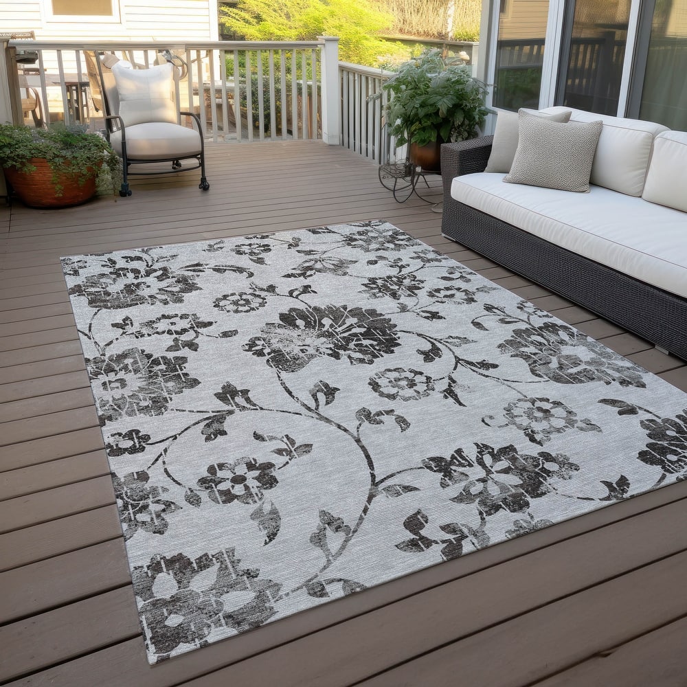 Machine Washable Indoor/ Outdoor Chantille Modern Floral Rug