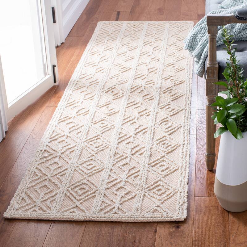 Martha Stewart by SAFAVIEH Handmade Filoteia Wool Rug - 2'3" x 8' Runner - Beige/Pink