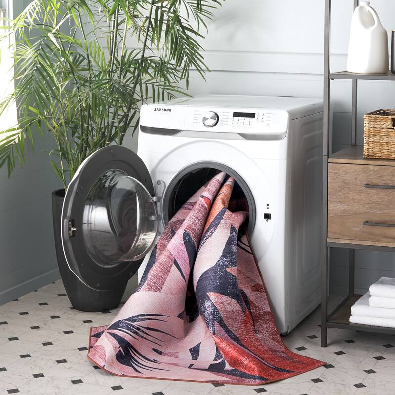 SAFAVIEH Tacoma Ieva Machine Washable Rug - 2'6" x 8' Runner - Pink/Rust