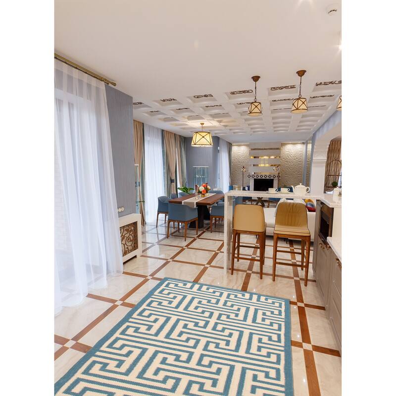 Ankara Blue, Cream Kilim 5'1" x 7'10" - 5'1 x 7'10