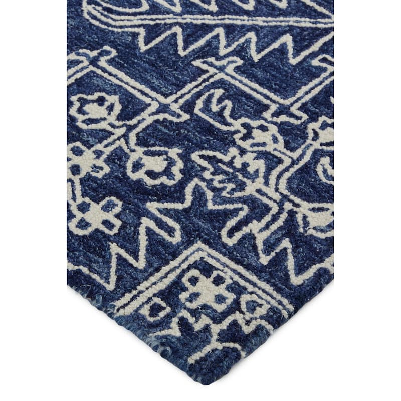 Grand Bazaar Natal Hand Tufted Medallion Transitional Area Rug