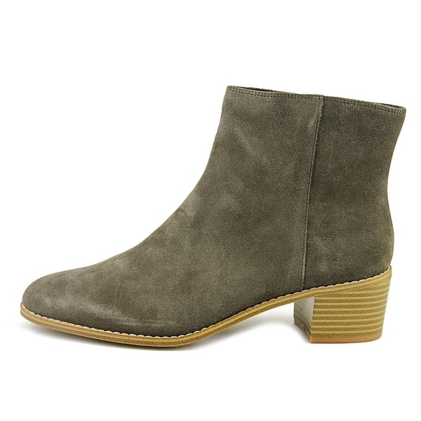 Clarks breccan myth clearance