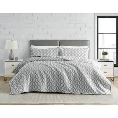 DESIGN STUDIO Torino Geo Soft Woven Matelasse Reversible Jacquard Cotton Blend Quilt Set