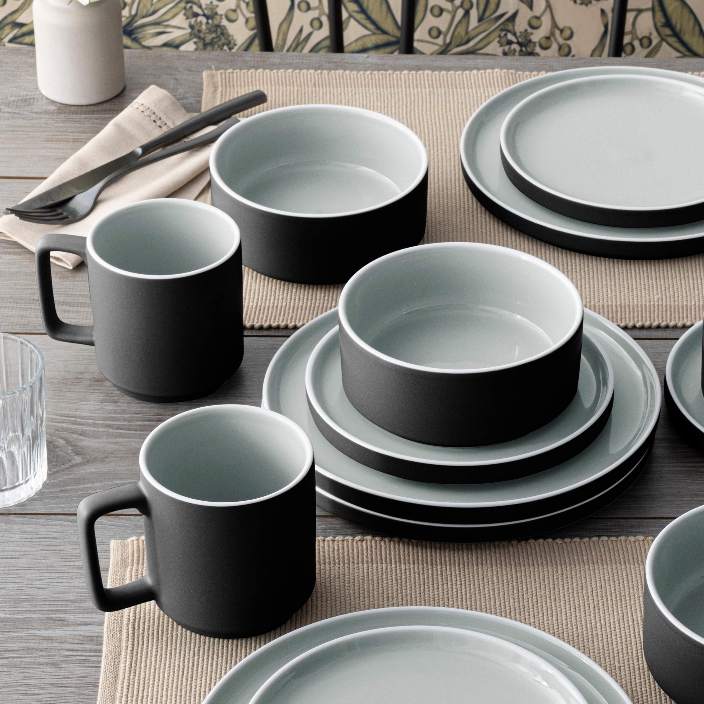 Noritake ColorTrio 16-Piece Stax Dinnerware Set, Service For 4