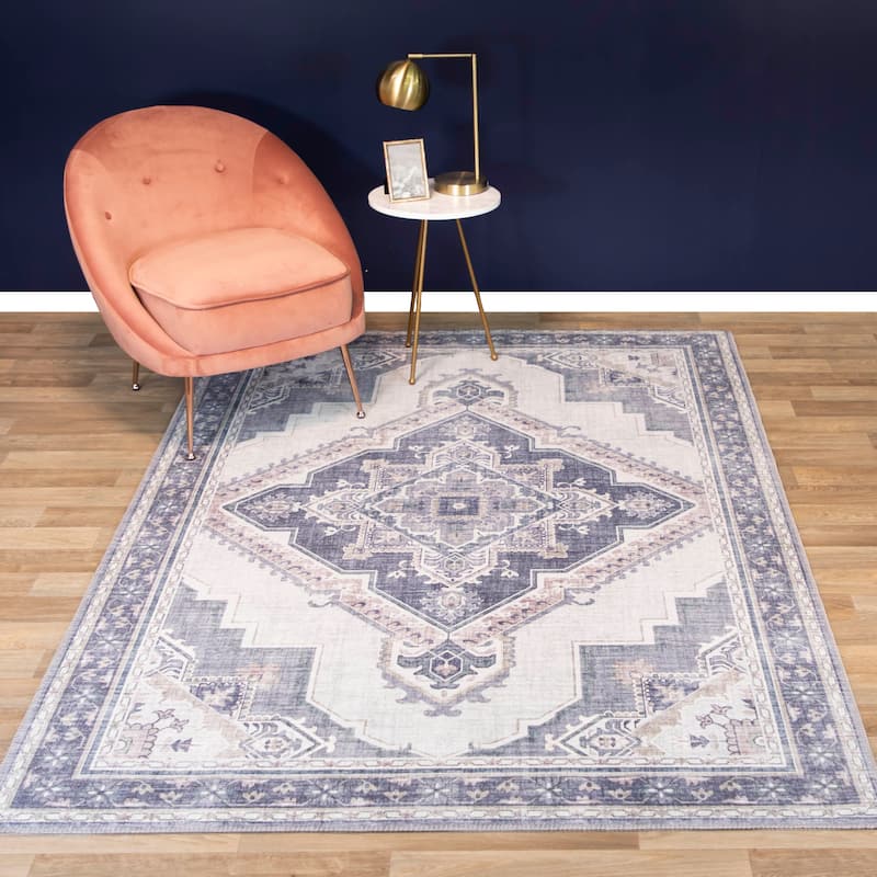 Henin Traditional Area Rug - 8' x 10' - Charcoal Grey - Rectangle