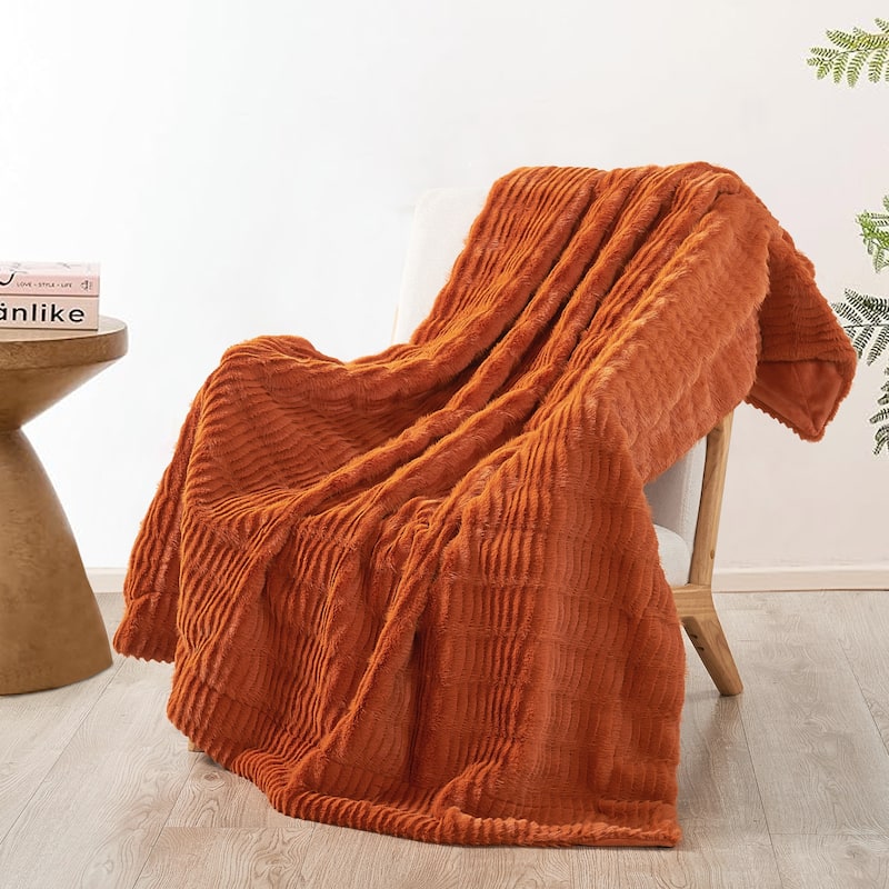 Shaggy Wavy FauxFur Throw Cozy Soft Thick Blanket for Bedroom