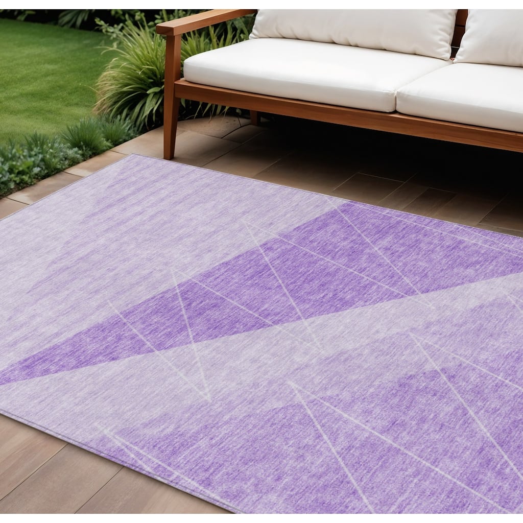 HomeRoots Geometric Transitional Rectangle Outdoor Rug