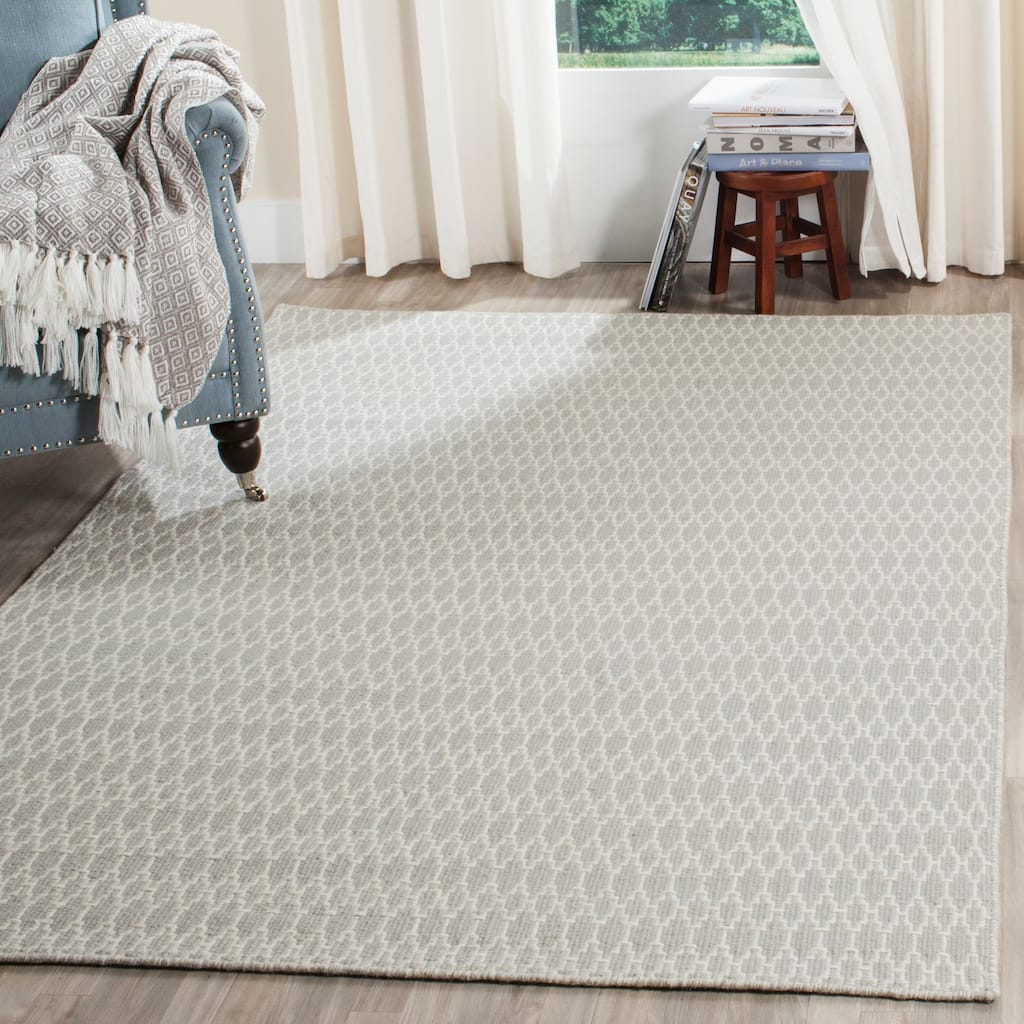 SAFAVIEH Handmade Oasis Pieternel Casual Wool Rug
