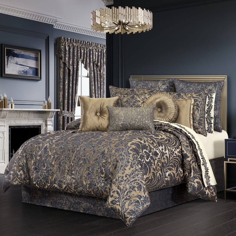 J. Queen New York Glimmerstone Comforter Set