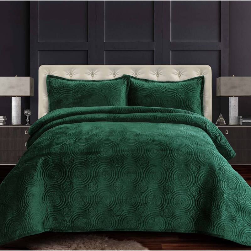 Capri Medallion Velvet Oversized Solid Quilt Set - Teal - Queen