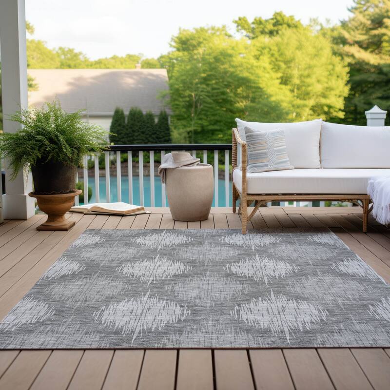 Machine Washable Indoor/ Outdoor Chantille Contemporary Geo Rug