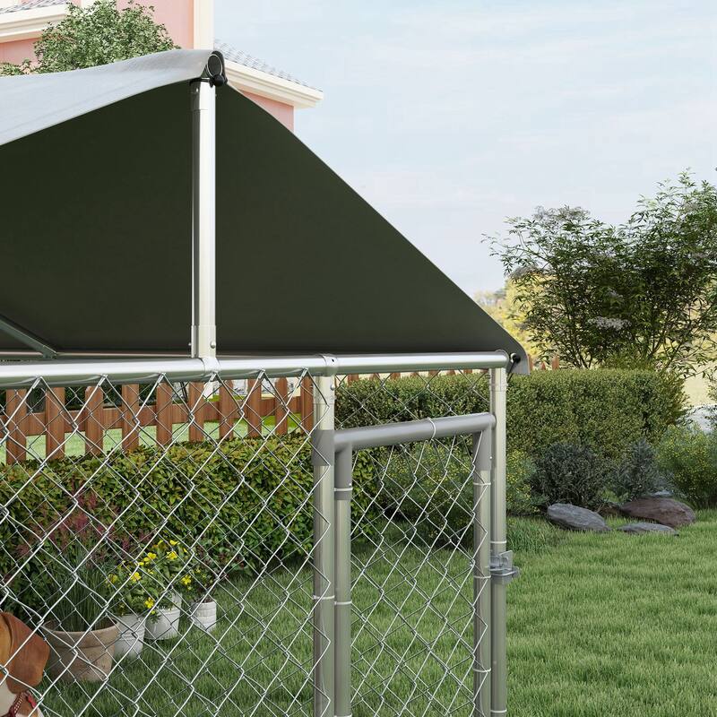 Silver Galvanized Steel Outdoor Dog Kennel with UV Roof and Lockable Door - 6.6' L x 6.6' W x 4.9' H