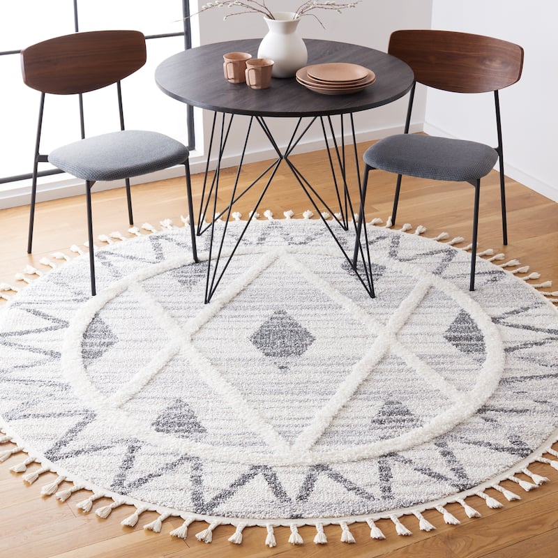 SAFAVIEH Moroccan Tassel Shag Massouma 2-inch Thick Rug