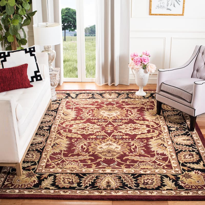 SAFAVIEH Handmade Classic Cheul Traditional Oriental Wool Rug - 6' x 9' - Burgundy/Black