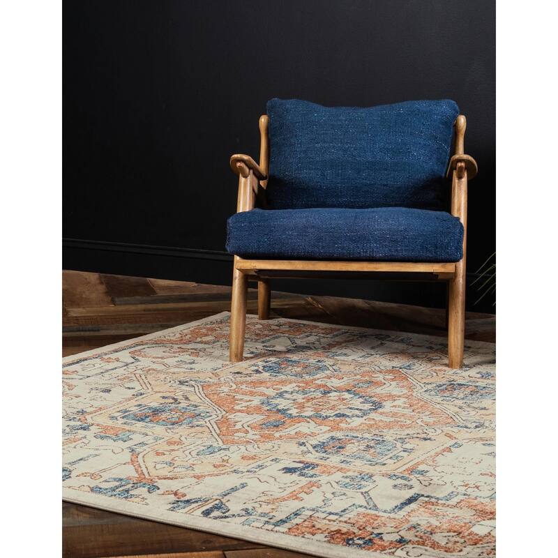 Traditional Hadeya Collection Area Rug