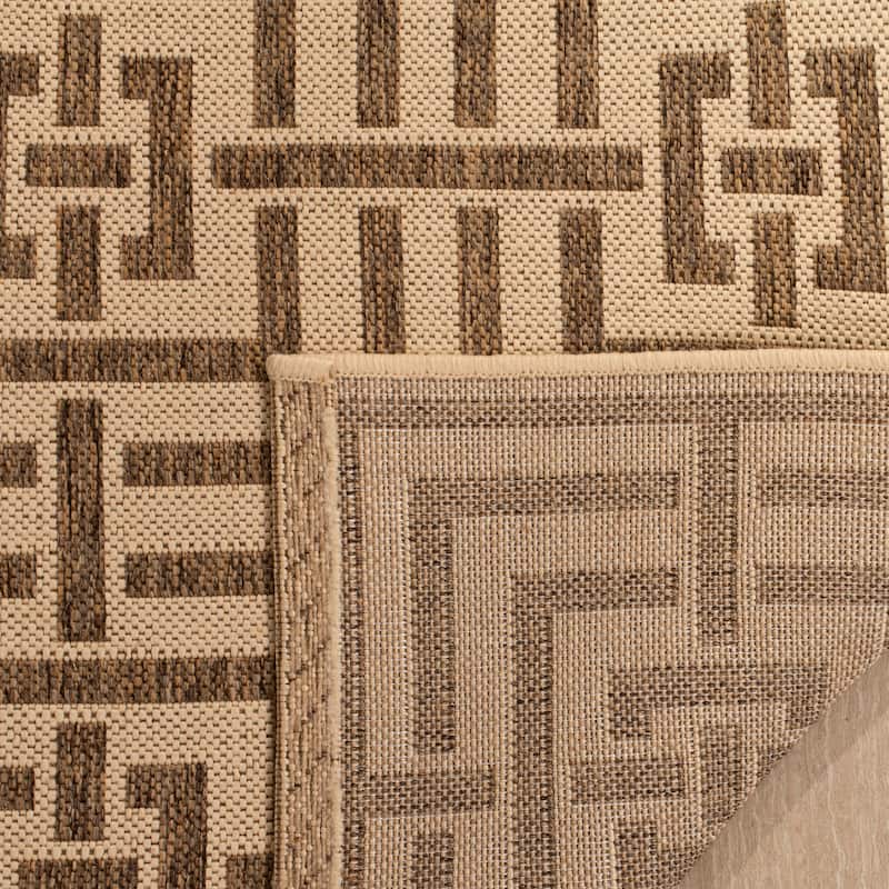 SAFAVIEH Linden Darla Indoor/ Outdoor Waterproof Patio Backyard Rug