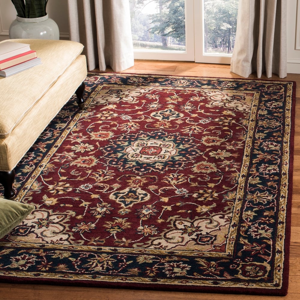 SAFAVIEH Handmade Classic Gordana Traditional Oriental Wool Rug