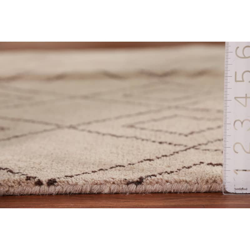 Hand Knotted Oriental 100% Wool Carpet Modern Geometric Beige & Ivories Moroccan Area Rug - 8' 0'' X 5' 0''