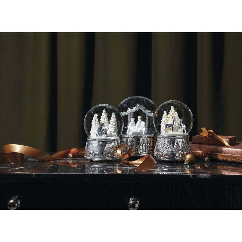 Reed And Barton North Pole Bound Polar Bear & Cubs Musical Snow Globe