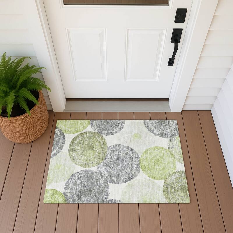 Machine Washable Indoor/ Outdoor Contemporary Devaughn Chantille Rug - Aloe - 1'8" x 2'6"