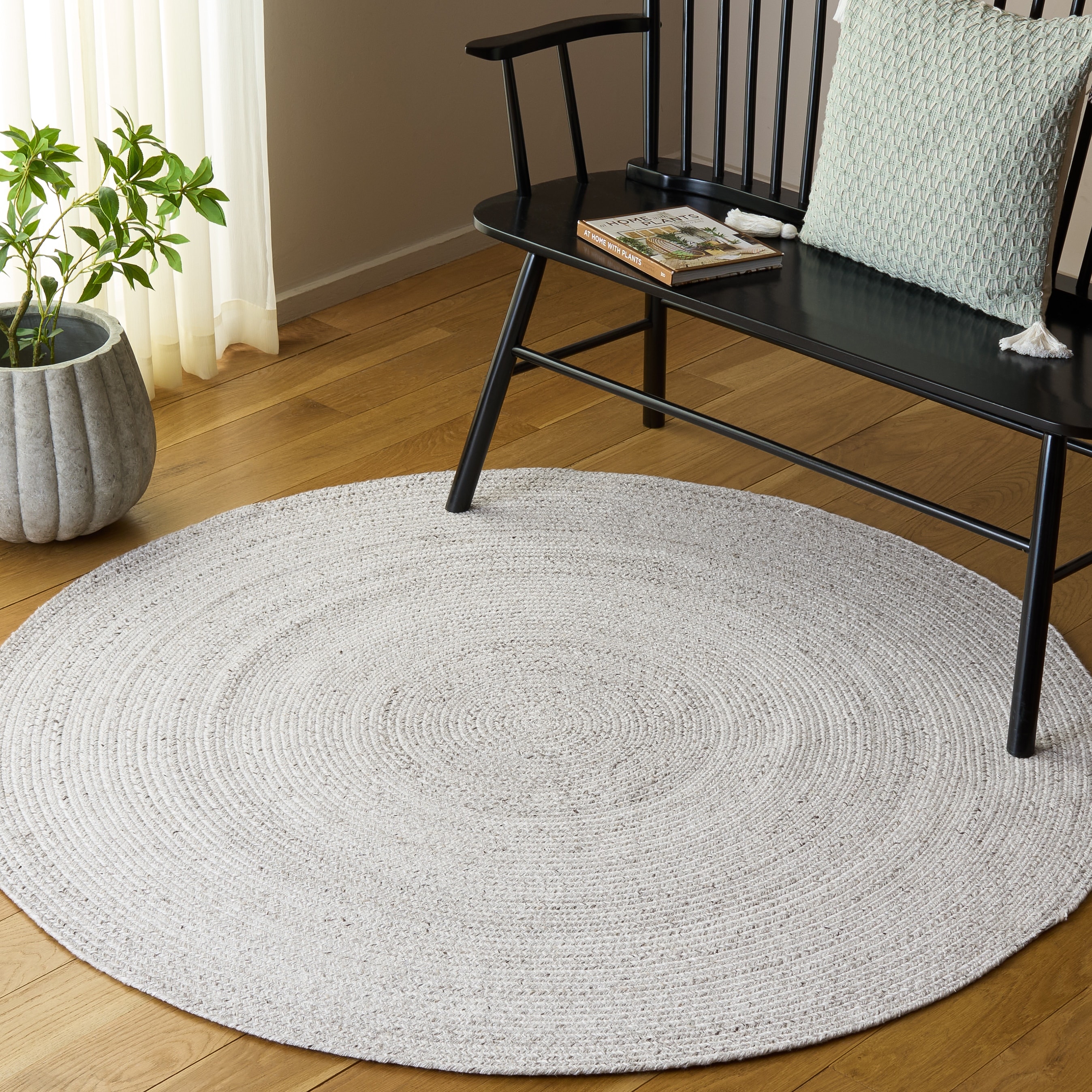 SAFAVIEH Hand-Woven Braided Bentina Nautical & Coastal Rug