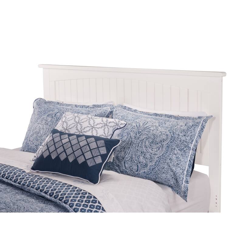 Nantucket King Platform Bed with Footboard and 2 Bed Drawers in White