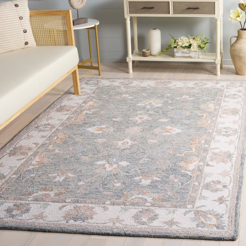SAFAVIEH Handmade Heritage Sigþridur Traditional Wool Rug