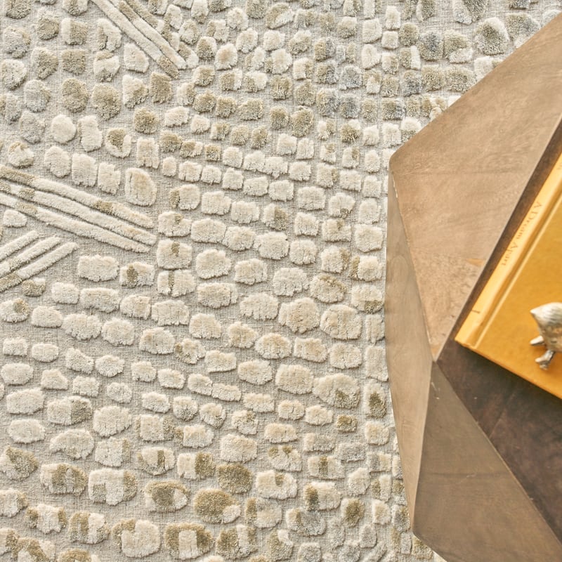 EXQUISITE RUGS Overture Hand-loomed Wool/Bamboo Silk Beige Area Rug.