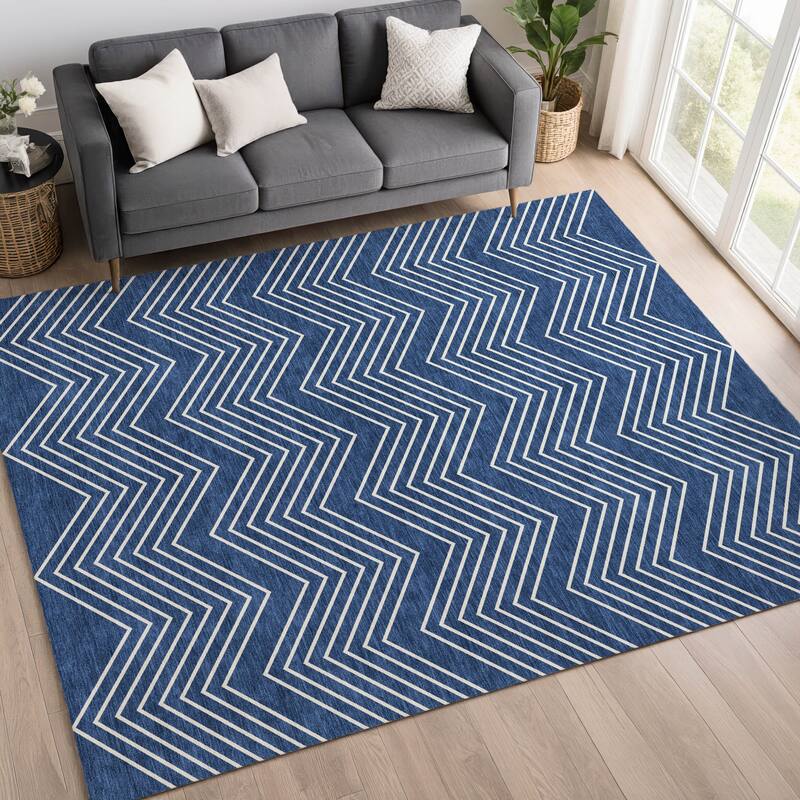 Machine Washable Indoor/ Outdoor Modern Chevron Chantille Rug