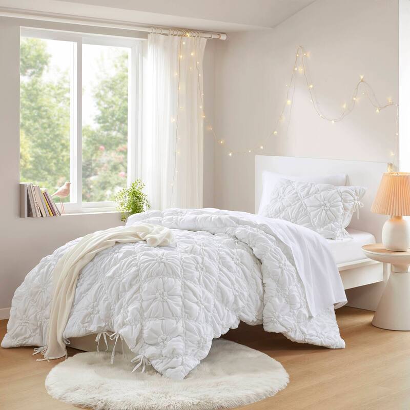 Intelligent Design Lily Embroidered Comforter Set