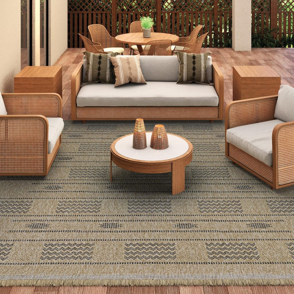 Dream Decor Rugs Triballe Eastwick Brown Indoor Outdoor Area Rug