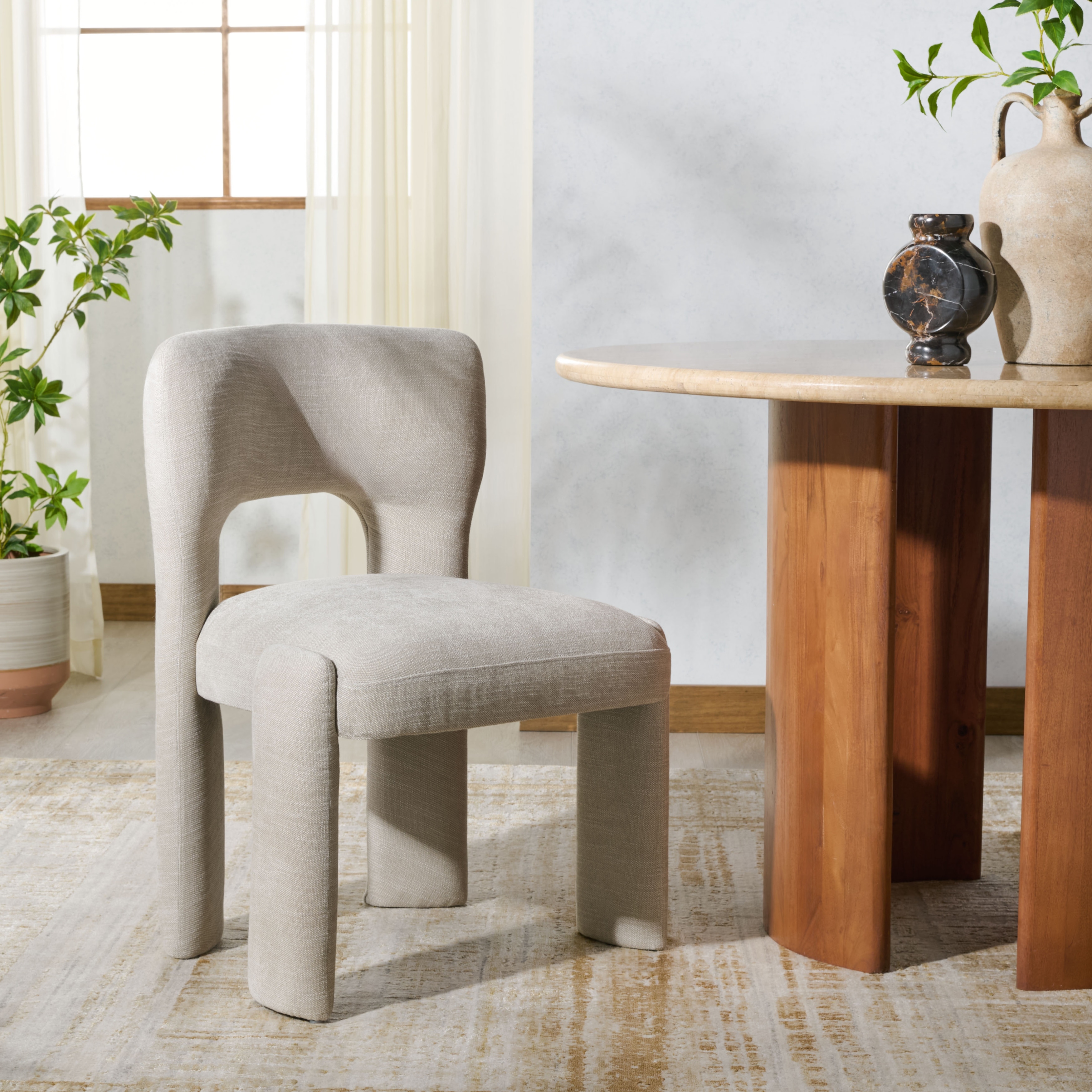 SAFAVIEH Couture Tamlyn Performance Fabric Dining Chair - 24"W x 21"D x 31"H