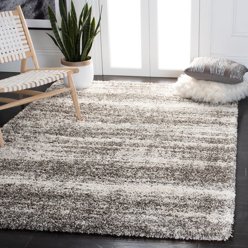 SAFAVIEH Hudson Shag Kandy 2-inch Thick Rug - 4' x 6' - Ivory/Grey
