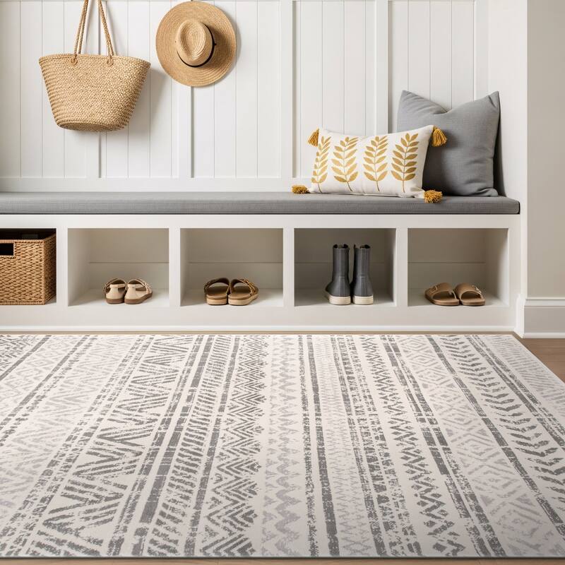 The Curated Nomad Midtown Geometric Distressed Bohemian Rug