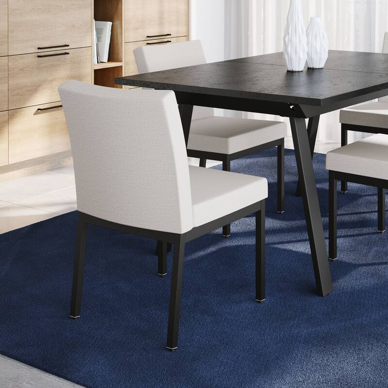 Amisco Reaves Extendable Table and Perry Chairs 5-Pieces Dining Set