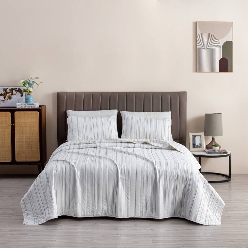 Premium Delicate Stripes Microfiber Quilt Set With Shams - Grey - Full - Queen