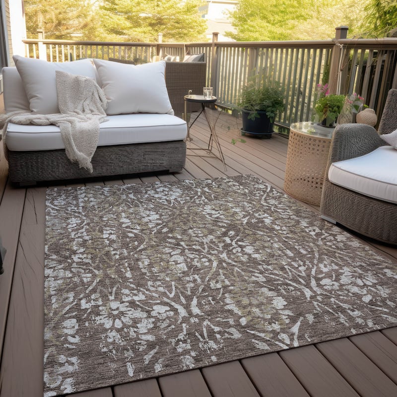 Machine Washable Indoor/ Outdoor Chantille Distressed Traditional Rug