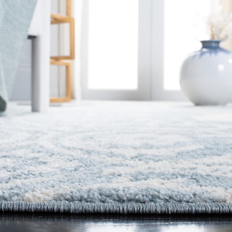SAFAVIEH, Adirondack Rena Damask Floral Distressed Rug
