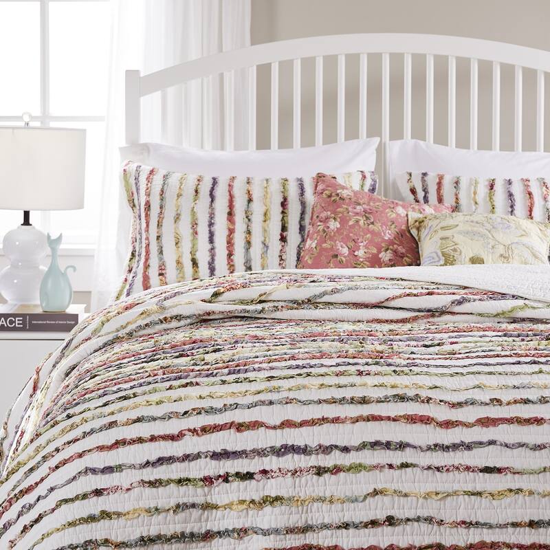 Greenland Home Fashions Bella Ruffle Quilt Set with Decorative Pillows