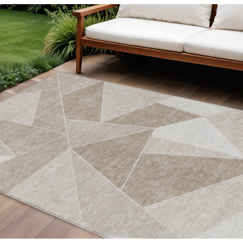 HomeRoots Geometric Transitional Rectangle Outdoor Rug