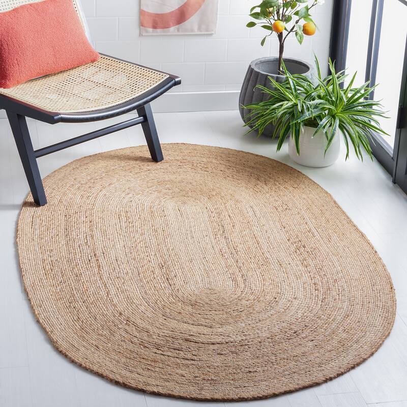 SAFAVIEH Handmade Natural Fiber Blathnaid Casual Jute Rug - 4' x 6' Oval - Natural