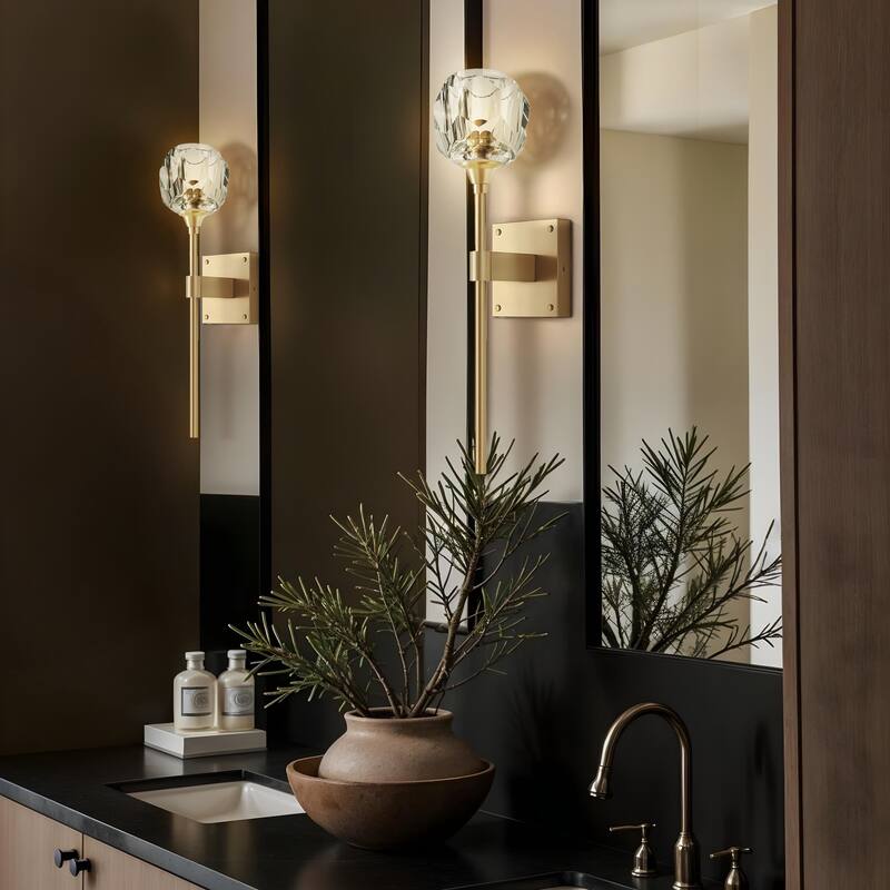 Modern Armed Wall Sconce - Metal, Glass & Matte Black, Crystal Clear 1-Light Wall Sconce for Bedroom or Bathroom in Modern Style