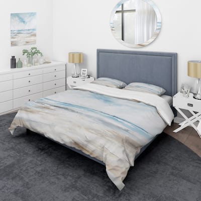 Designart - Coastal Beach Minimal Scenery I - Coastal Ocean Bedding Cover Set - Nautical & Coastal Bed Sets With Shams